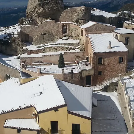 Kalos Experience Bed and breakfast