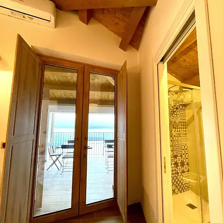 Kalos Experience Bed & Breakfast 3*